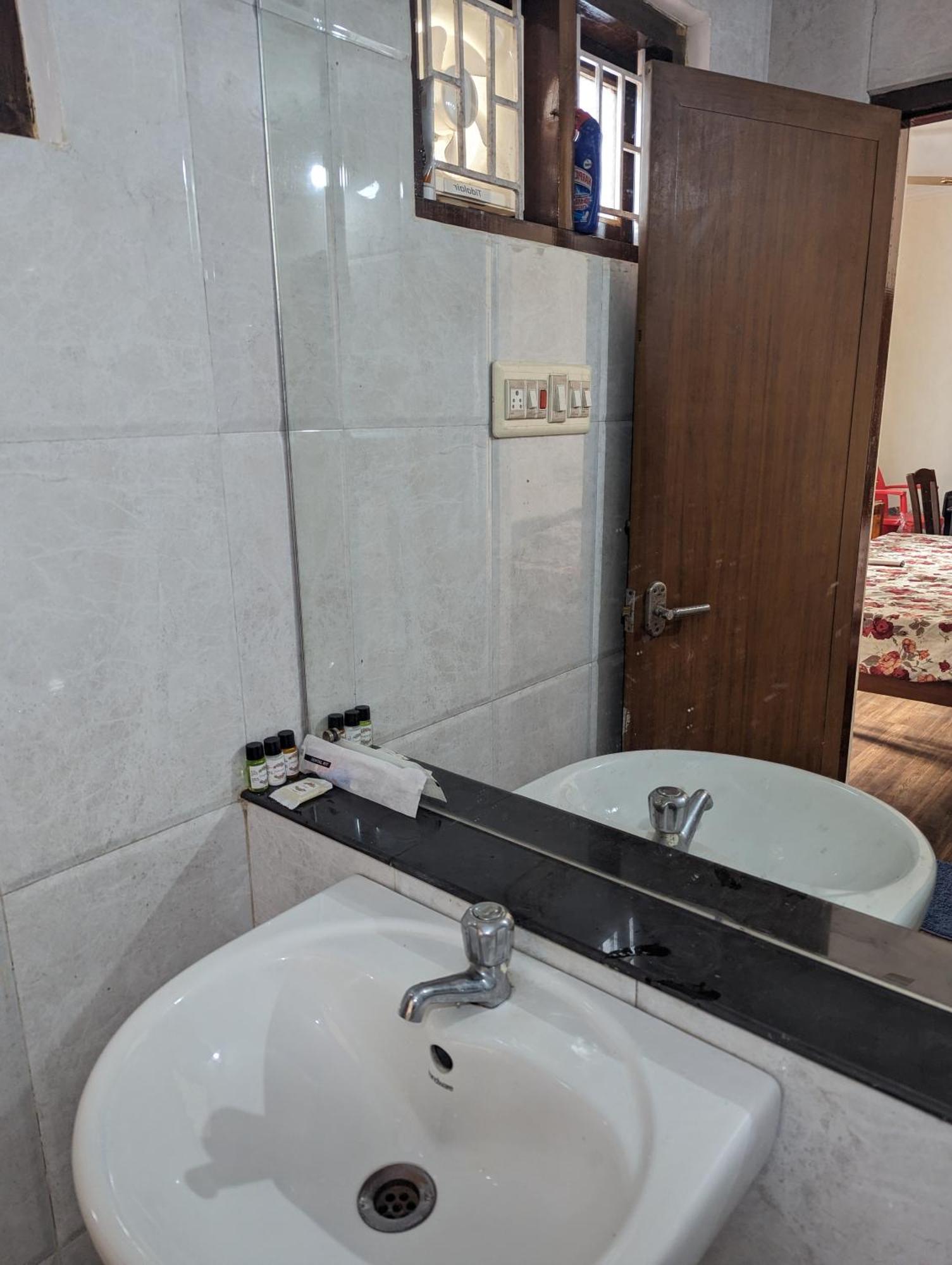 קאנור Hill Top Homes מראה חיצוני תמונה
